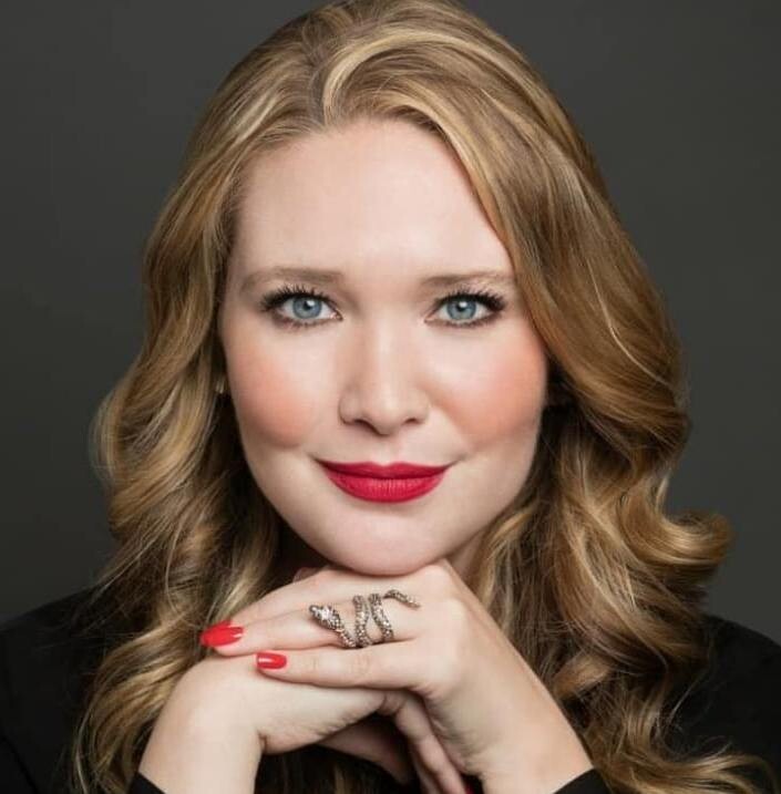 Сара Джанет Маас Сара Джанет Маас - Vivat