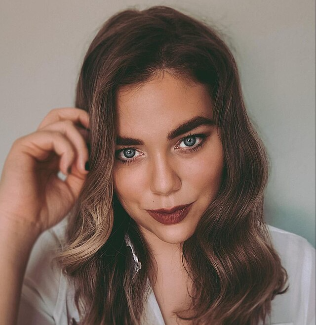 Адалін Ґрейс Адалін Ґрейс - Vivat